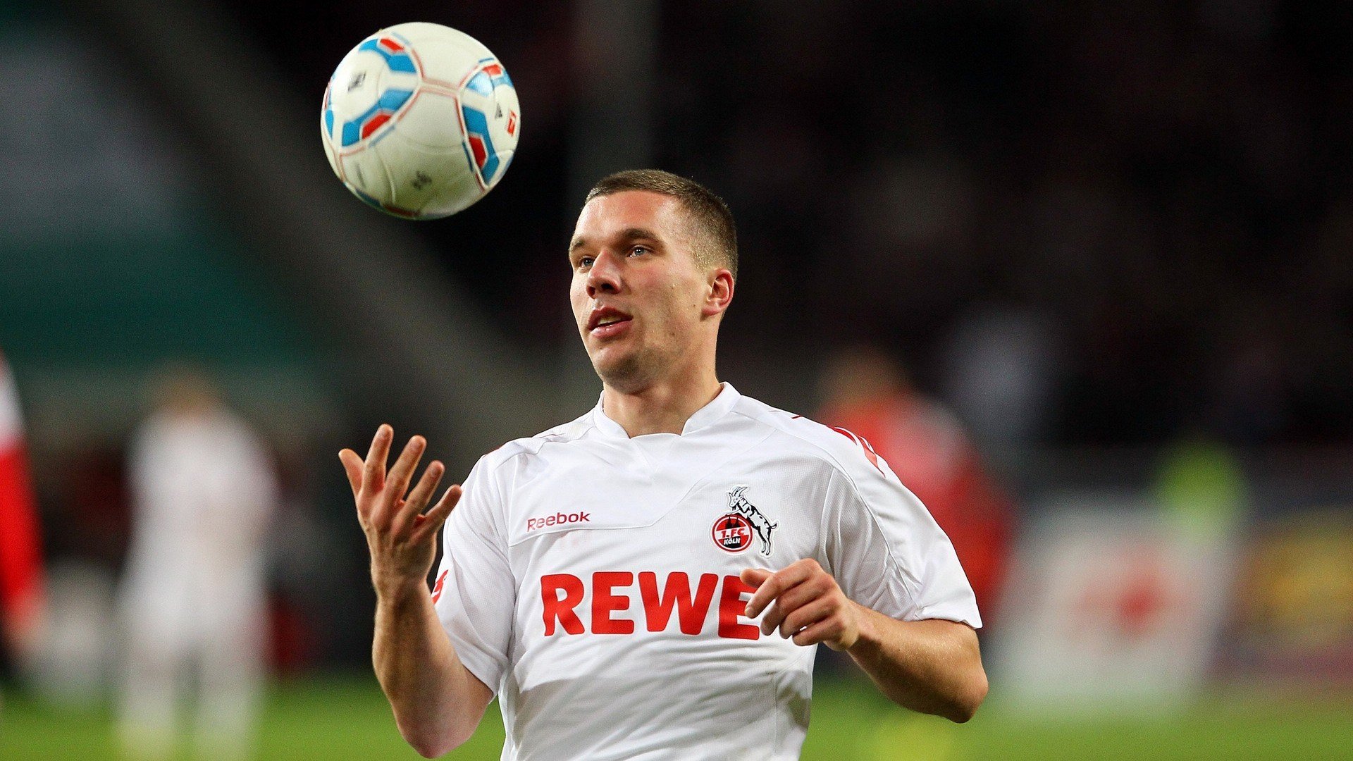 山东泰山年轻球员入选国家队，山东泰山足球俱乐部球员